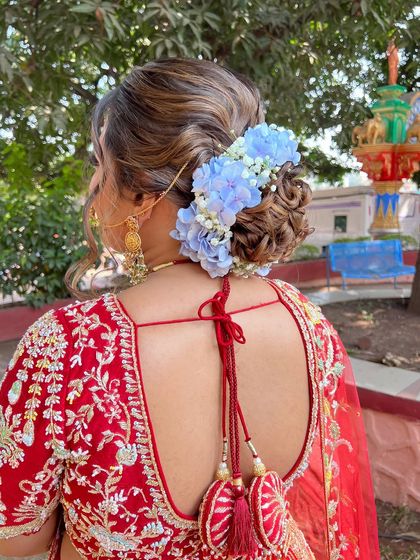 Classic Red & Pink Bridal Looks photo 85