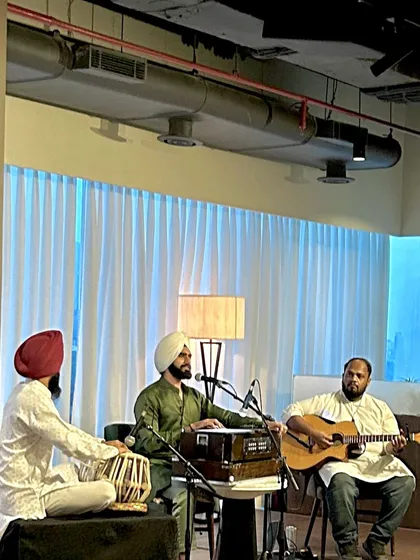 An amazing ghazal and fusion concert with the wonderful Snehdeep Singh and Ameya Paranjpe. The blend of vocals, harmonium, guitar, and tabla created a magical evening.