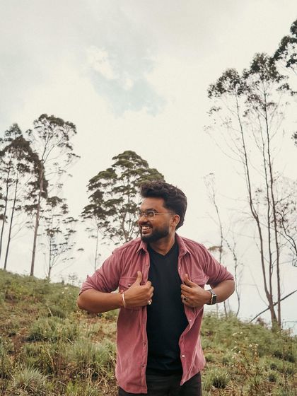 This traveller is capturing the vibe of Kodaikanal, a place of misty green hills and unexplored terrains. It is the perfect destination for a self love journey, just 500 kms from Bangalore.