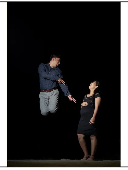 A fun and creative levitation shot that shows the dad-to-be jumping for joy. I love trying unique ideas with my clients.