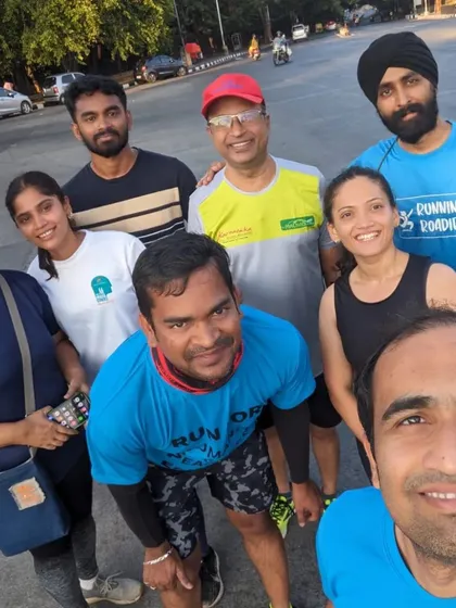 A selfie with a few members during our TCSW10K route recce. These training runs are a great way to bond and share excitement before the big day.