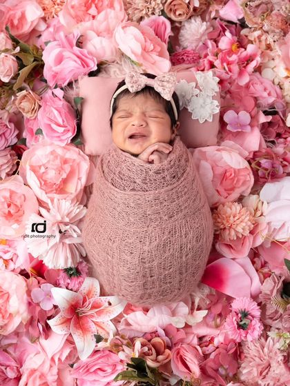 Newborn Dreams: Posed & Swaddled photo 6