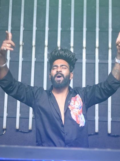 Hyping up the crowd at Carpediem, Hyderabad.