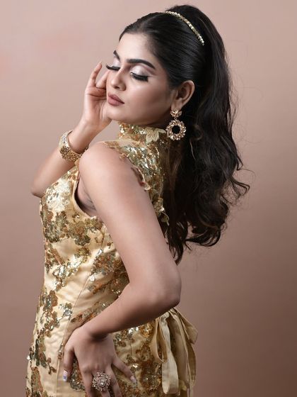 Modern & Reception Bridal Looks photo 27