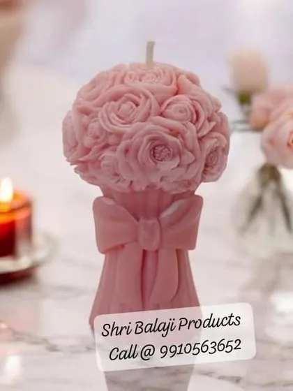 Elegance in wax. This beautiful rose bouquet candle is a great example of what you can create with our detailed silicone molds. It’s a timeless piece for home decor or as a special handmade gift.