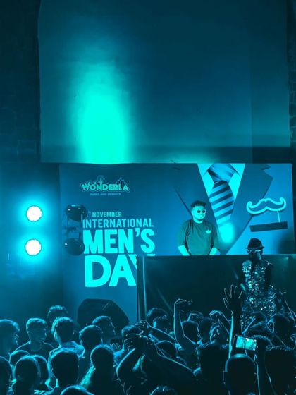On stage at Wonderla, with my image projected on the big screen. Playing at such a well-known venue is always a highlight.