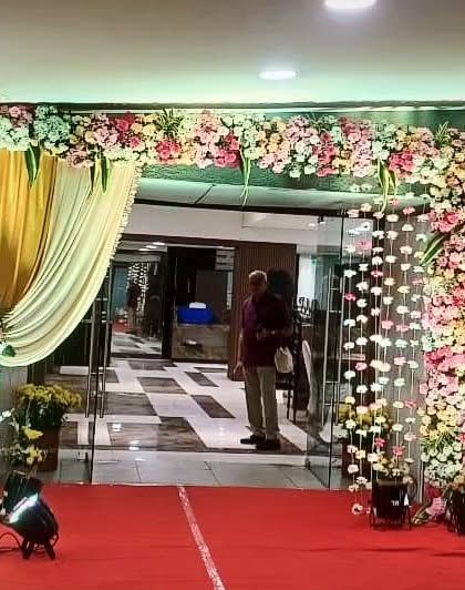 Dramatic Entrances & Key Moments photo 34