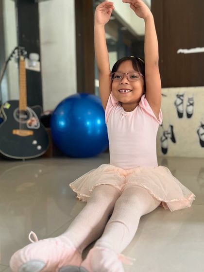 Subham Chail Performing Arts - Dance Instruction Ballet Training (Grace & Discipline) photo 18