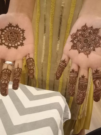 Hussaina Mehendi Artist - Party & Festive Mehendi Timeless Mandalas & Tikki Designs photo 12