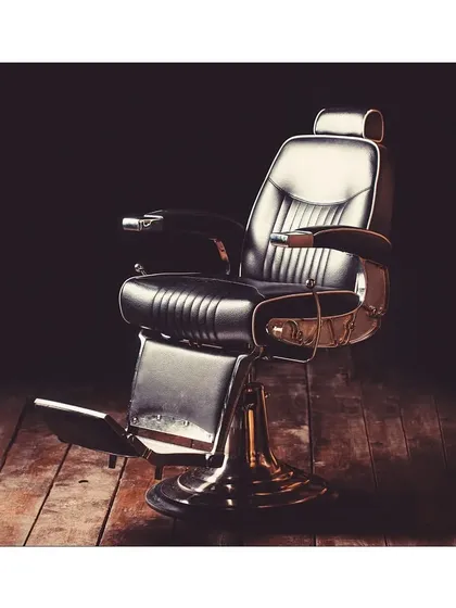 The barber chair is where the transformation begins. Our classic leather chairs are part of an environment we have designed to be a comfortable, masculine, and luxurious space for you to unwind.