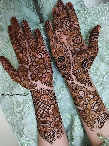 A lovely pair of hands adorned with different but complementary designs. This is a great option for bridesmaids or family members.