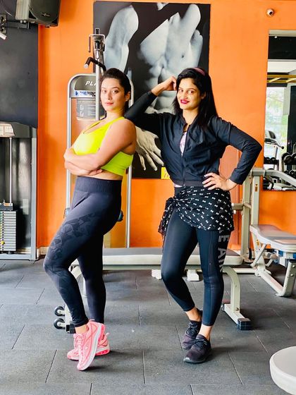 Pre-workout poses with a celebrity client. We always start our sessions with positive energy and a bit of fun before the hard work begins.