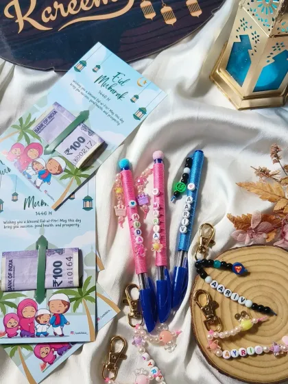 Kyun na iss baar kuch alag Eidi de bachon ko? We designed these special Eid cards with a handy cash slot and a personalized gift like a name pen or keychain to make the festival extra memorable.
