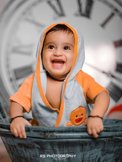 A collection of our fun and bubbly bathtub photos. This theme allows for playful and candid shots, with props like rubber ducks and cozy robes to complete the look.