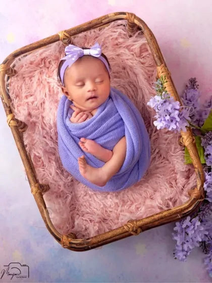 Welcome to the world, little one. My newborn sessions are designed to be safe and cozy, using soft swaddles and gentle props to capture the sleepy, peaceful innocence of your baby's first days.