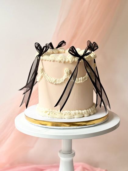 Butter - Special Occasion Cakes Vintage & Romantic Heart Cakes photo 10