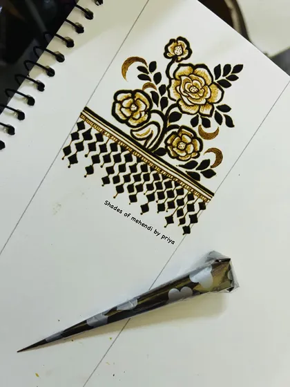 A beautiful floral band design with delicate shading. This is a great example of the kind of elegant, modern designs you will learn to create.