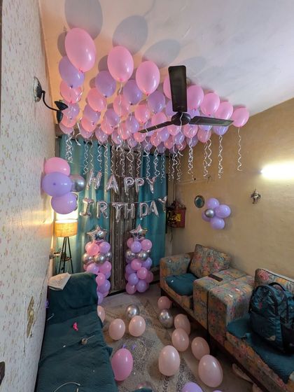 Intimate Birthday Room Setups photo 11