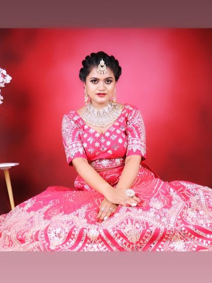 A vibrant pink lehenga look created during my Pro Makeup Course. This is a perfect example of a colourful and glamorous look for a sangeet or reception.