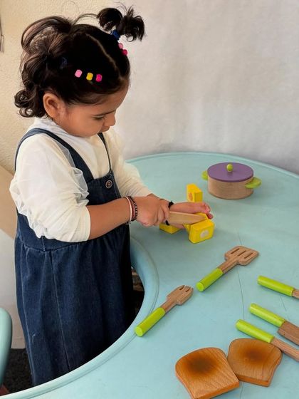 Hands-On Discovery: Foundational & Montessori Learning photo 3