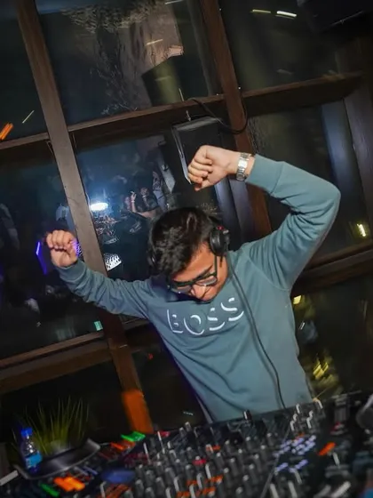 No script, just sound. A candid moment of me lost in the music, dancing along with the crowd.