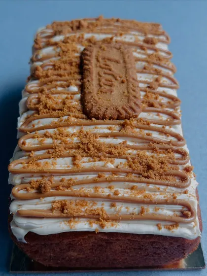 A crowd favorite, my Lotus Biscoff tea cake is a dream for any cookie lover. The cake is infused with speculoos spread and topped with Biscoff buttercream, crumbs, and a signature biscuit.