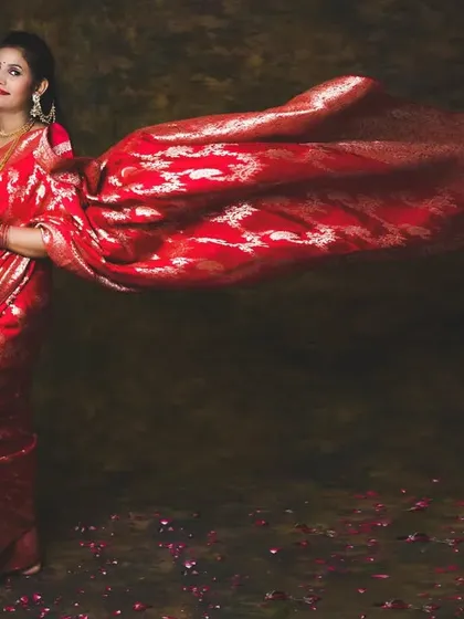Celebrate your heritage with a traditional saree maternity shoot. The vibrant colors and the dynamic flow of the fabric make for absolutely stunning and timeless photographs.