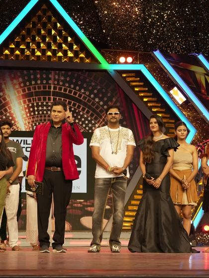 A full-panel shot on the grand stage of the 'Jodi No. 1' semi-finals. The production value of these shows, from lighting to stage design, is something we can bring to your private events.