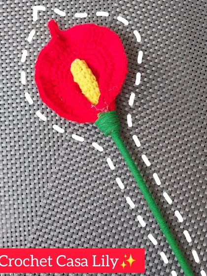 Introducing my crochet casa lily. I love the unique shape of this flower, and it adds an exotic touch to any bouquet.