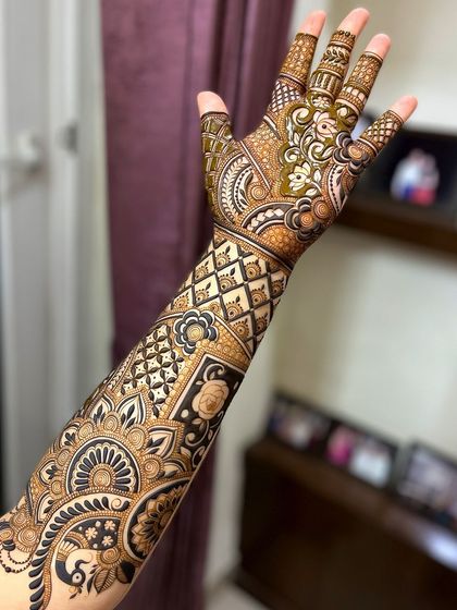 Abhishek Kumar - Bridal Mehndi Full Bridal Mehndi (Hands & Arms) photo 54
