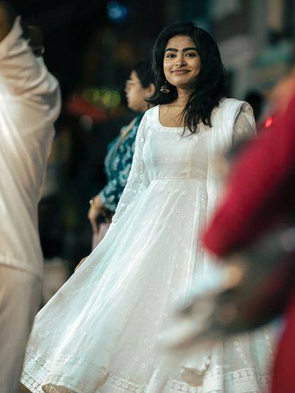 A duplicate of the candid fair shot.