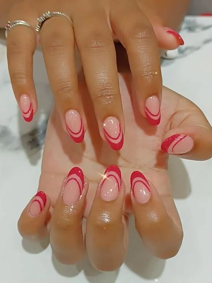 3D Nail Art Studio - Nail Services Bold Reds & Romantic Designs photo 10