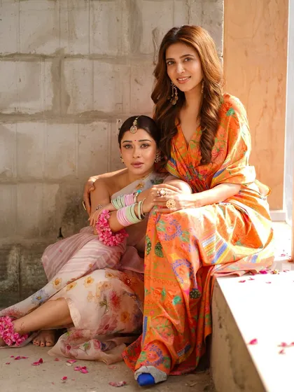 Posing with the wonderful Nyra Banerjee. I'm so proud of the beautiful images we created together during this session.