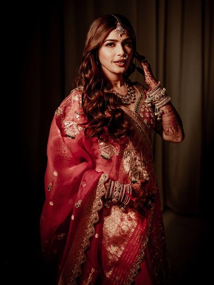 Timeless Red & Royal Brides photo 24