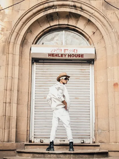 A Michael Jackson inspired look, shot against an old-world architectural backdrop in Mumbai. Themed shoots like this are a fun way to show personality and range.