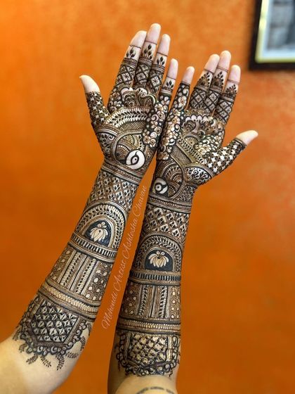 Full Bridal Mehendi (Hands) photo 87