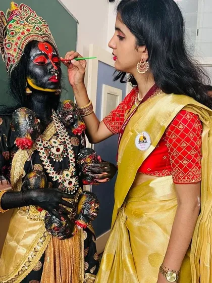 A behind-the-scenes look at the detailed application of the Kali makeover. I use high-quality body paint and precise techniques to build the character, paying close attention to every element from the skin tone to the facial markings.