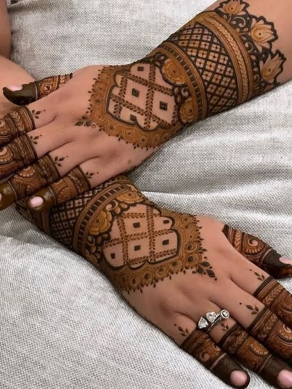 Bridal & Wedding Mehndi photo 47