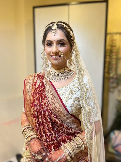 Modern Pastel & White Bridal Looks photo 22