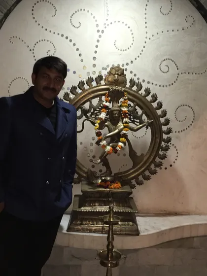 Bhojpuri superstar and Member of Parliament, Manoj Tiwari, visiting the institute. My campus is a crossroads for artists and cultural figures from various fields.