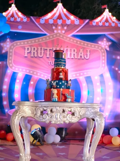 For a truly spectacular event, we created this grand, multi-tiered circus-themed cake. It served as the magnificent centerpiece for a large-scale birthday celebration, showcasing our ability to handle elaborate designs.