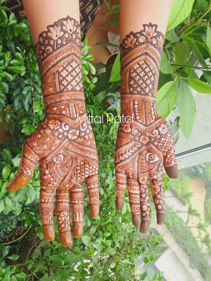 Karwa Chauth & Festive Romance photo 10