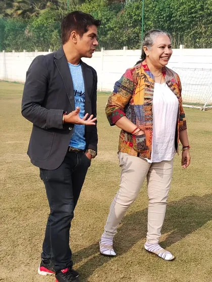 Our head coach in conversation with our esteemed guest, Shoma Lahiri, during her visit to our grounds.