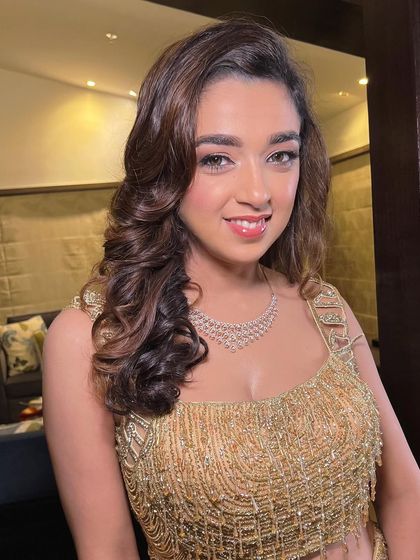 Chic Reception & Cocktail Looks photo 30