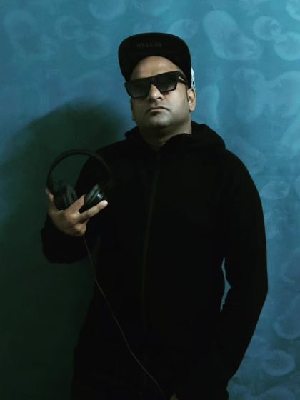 Behind the Decks photo 11