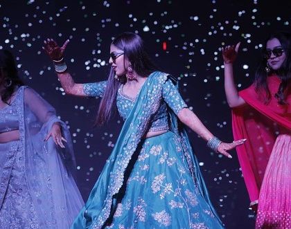 The bride and her squad, looking cool and coordinated. We even incorporate fun props like sunglasses to match the vibe of the song.