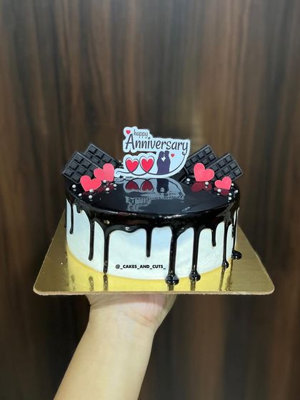 Anniversary & Love Cakes photo 10