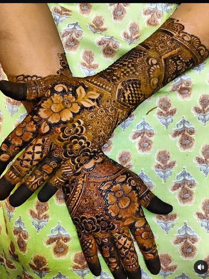 Hajira Mehendi Artist - Mehndi Artist Services Modern & Minimalist Designs photo 54