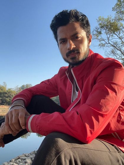 A direct and engaging look, even in a relaxed, natural setting.