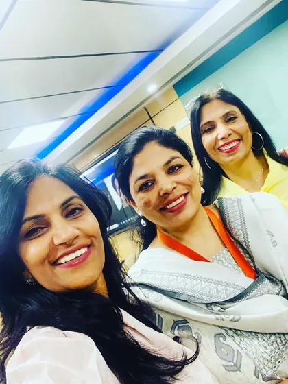 Connecting with fellow professionals at a Keto Diet Workshop for neurological disorders at AIIMS. It feels good to learn more so I can better help my patients with specialized therapeutic diets.